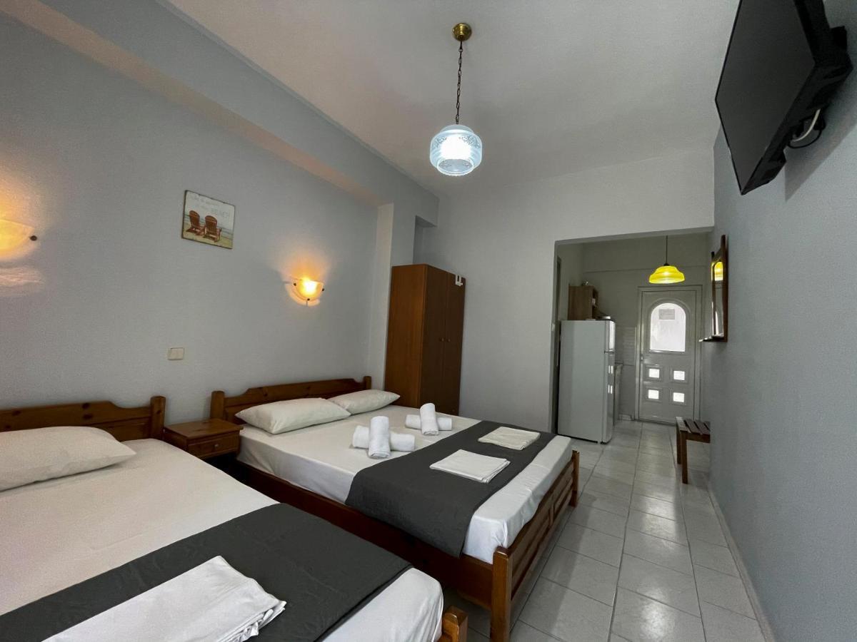 Vrasná Thealos Inn מראה חיצוני תמונה
