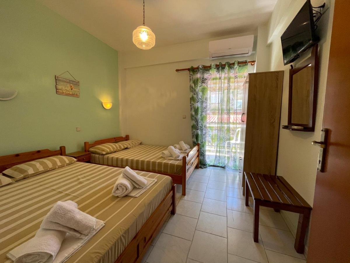 Vrasná Thealos Inn מראה חיצוני תמונה